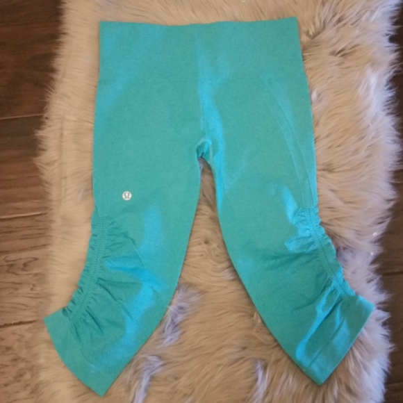 Lululemon in the flow crop  cosmic teal - Picture 5 of 7